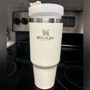 Cream Stanley 30oz No Handle